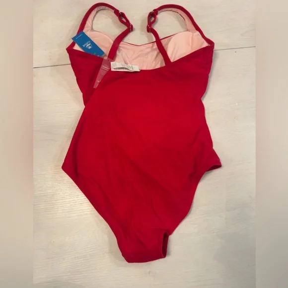 Cupshe Red Ruched Tummy Control
One-Piece - Picture 7 of 8